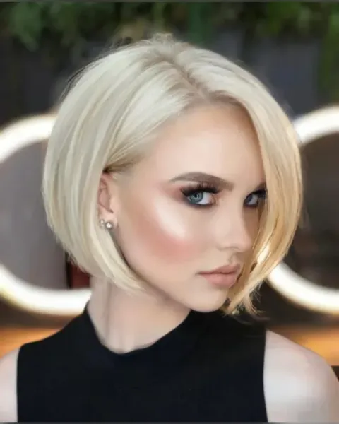 21 Stylish Short Blonde Hairstyles Perfect for Summer & Beyond