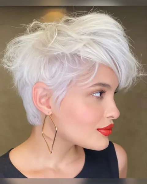 15 The Ultimate Guide to Styling Short Gray Hair with Confidence