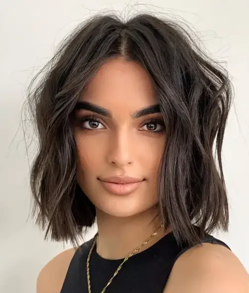 Textured Shaggy Bob Waves