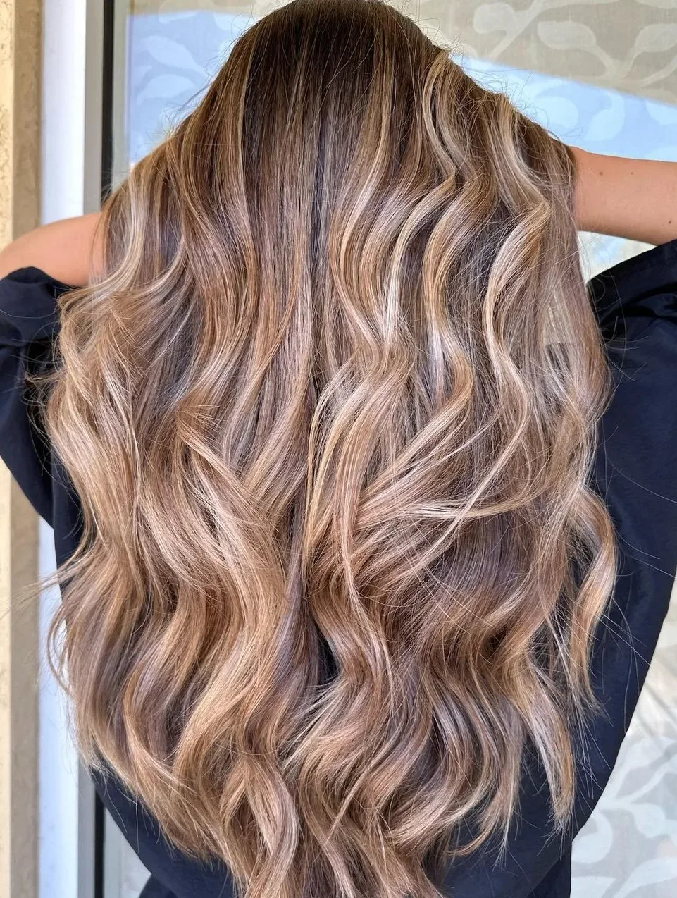 Bronde Beige Ribbon Waves