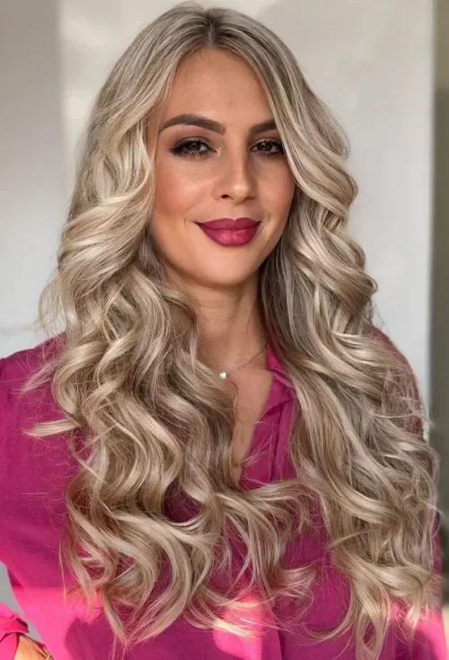 Waist-Length Highlighted Waves