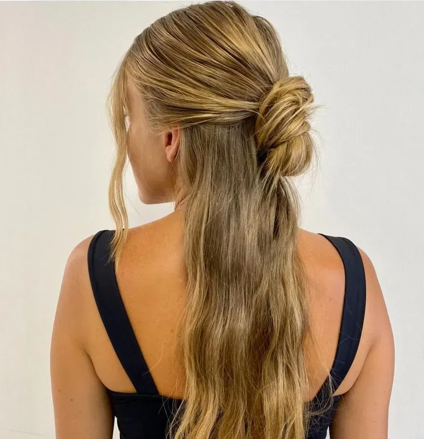 Knot Bun Half-Up Tuck