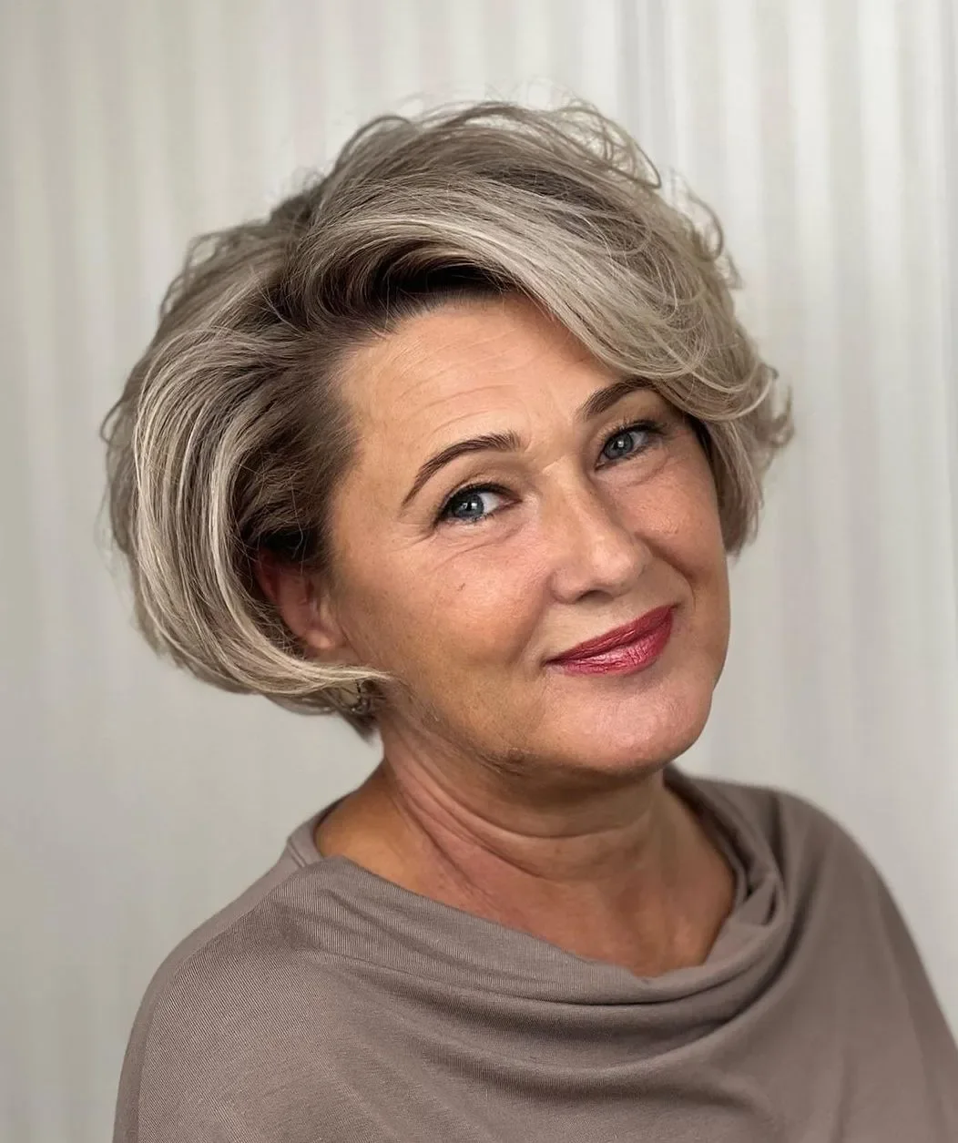 Curvy Side-Banged Bob Shape