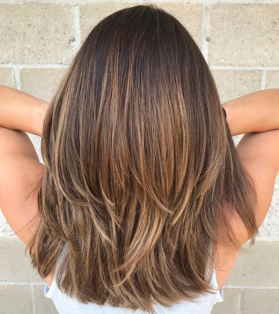 Smooth Layered Mid-Length Cut