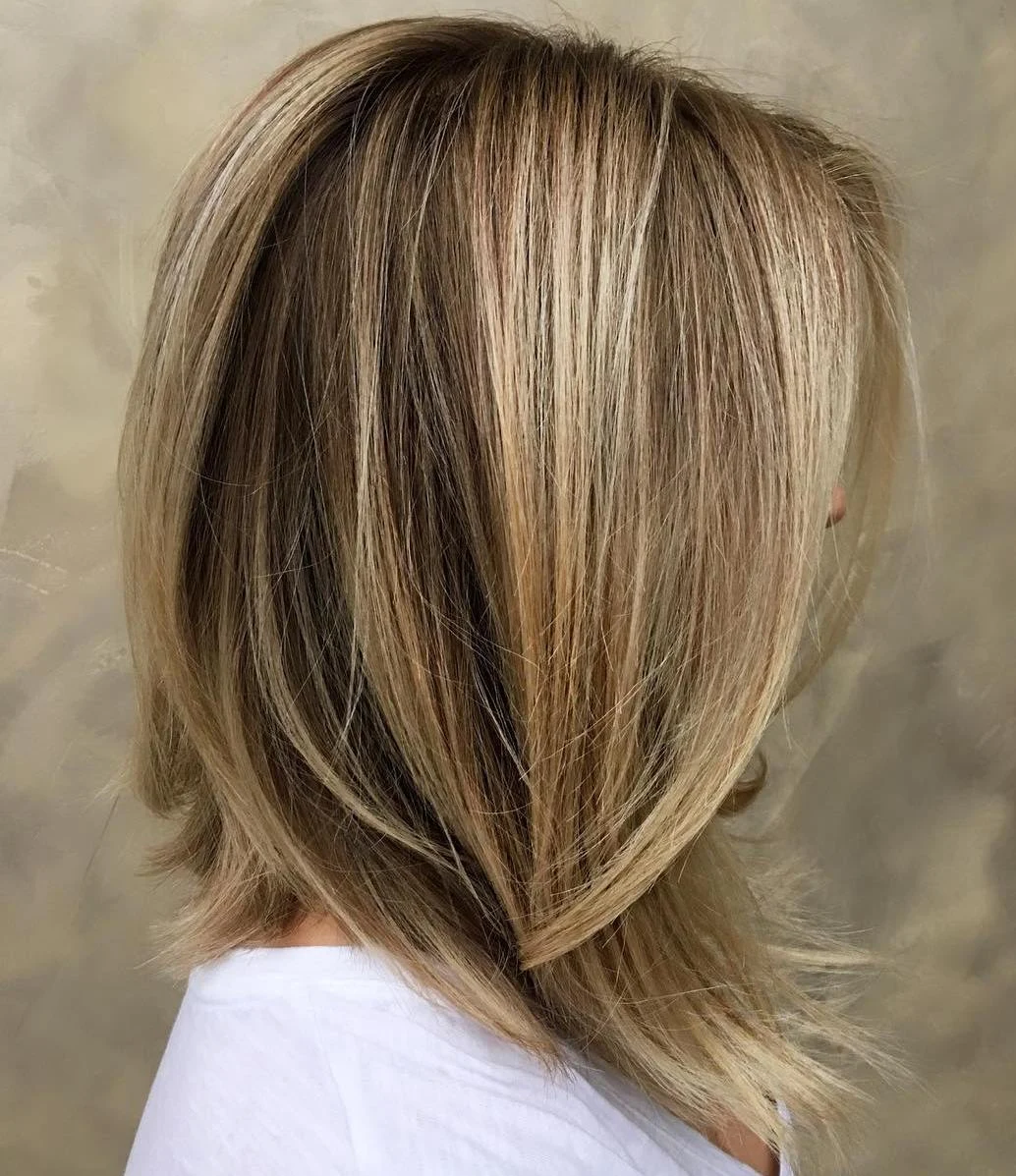 Collarbone Bronde Layered Bob