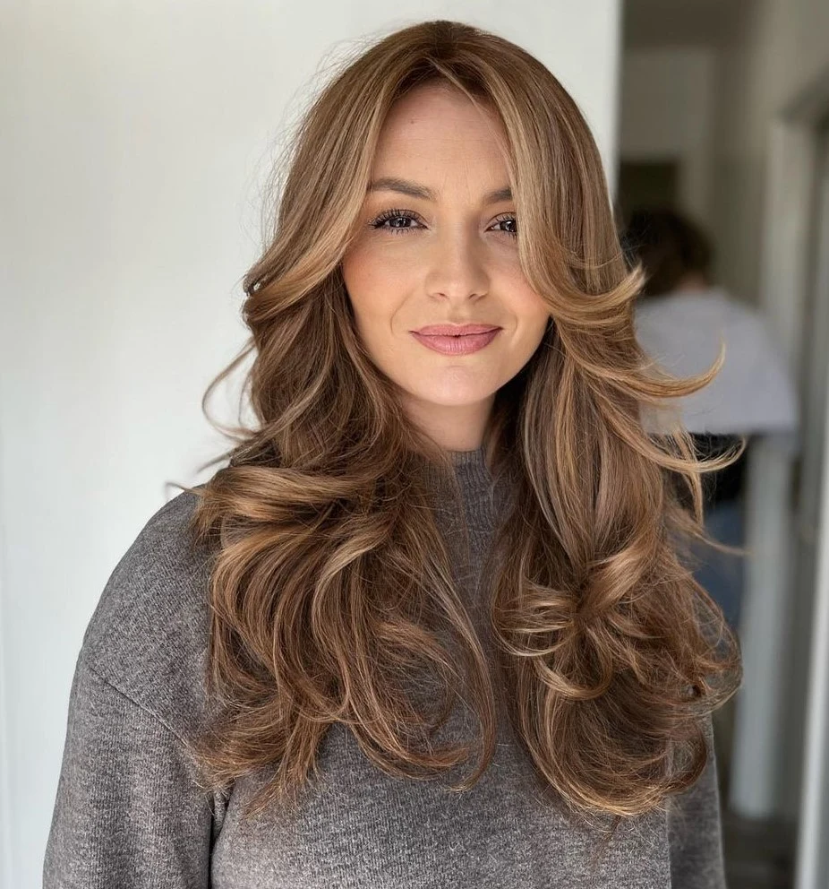 Shimmery Caramel Layered Waves