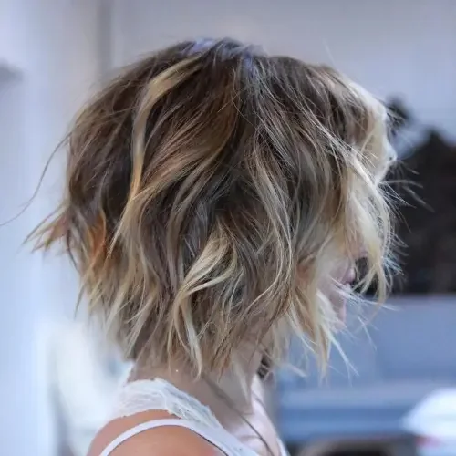 Shaggy Brown Bob With Blonde