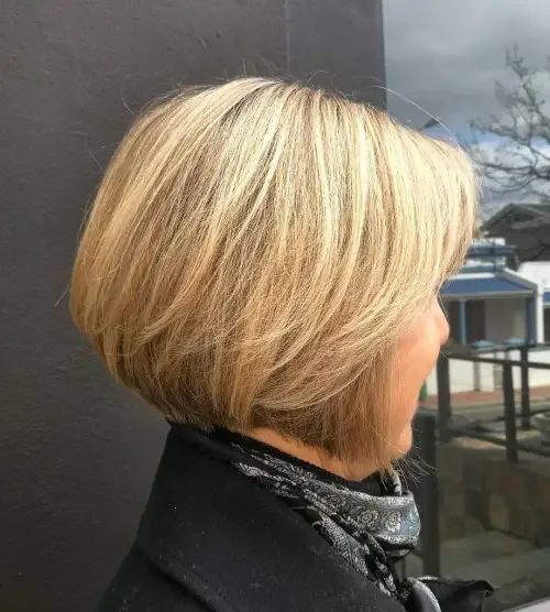 Neck-Length Bob With Volume