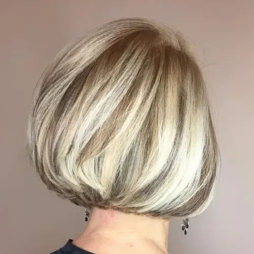 Round Medium Bob With Balayage