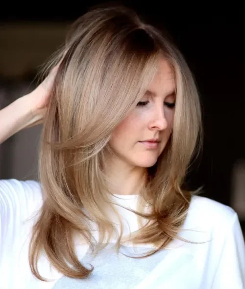 Voluminous Blonde Layered Lob