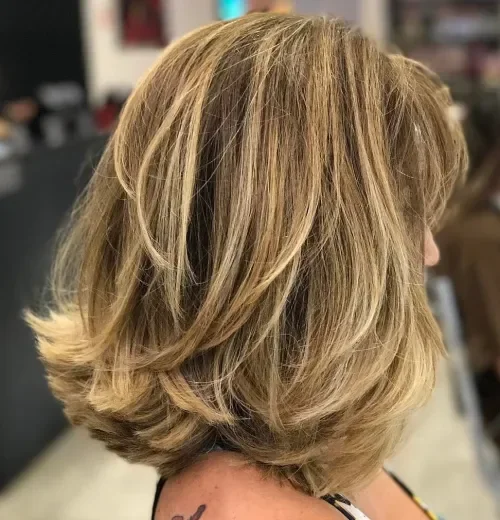Side-Part Blonde Wavy Lob