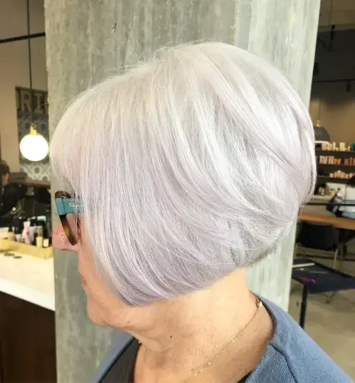 Icy silver rounded bob-lob with smooth curved layers
