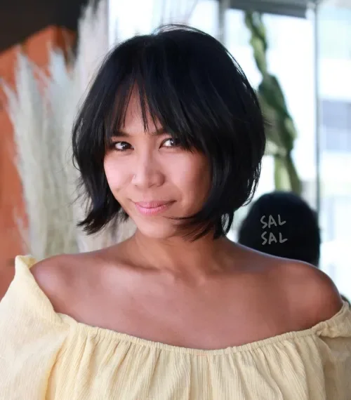 Angular Inverted Bob With Side Fringe