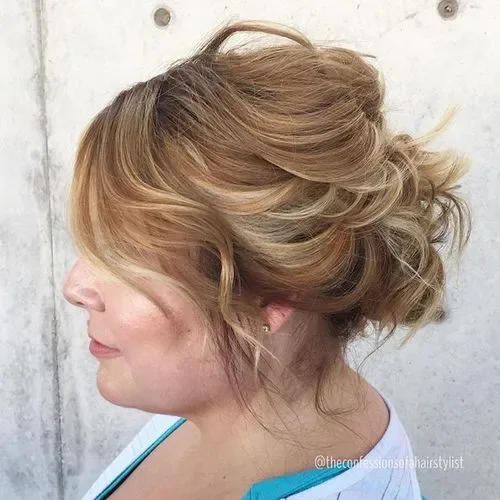 Pinned Waves With Side Bangs