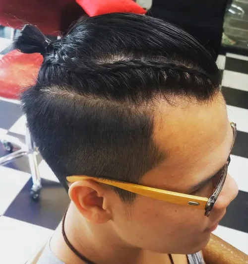 Glossier Side-Swept Mohawk Braid