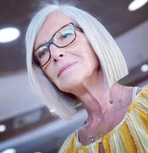 Icy Silver Sleek Bob