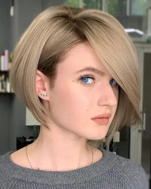 Blonde Side-Parted Curved Bob