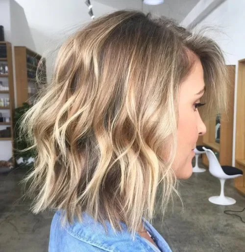 Tousled Honey Blonde Lob