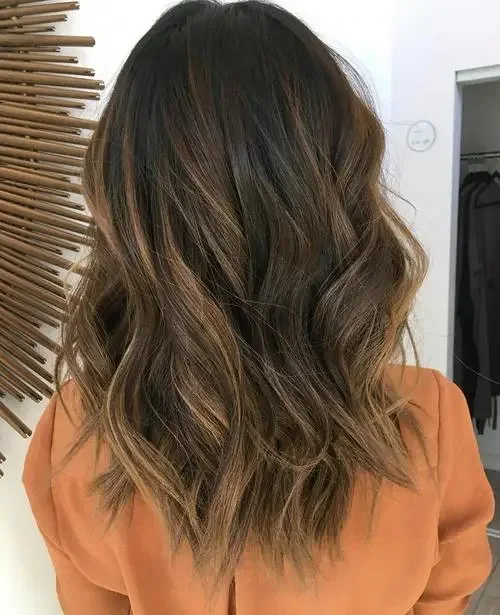 Warm Bronde Short Layer Shag
