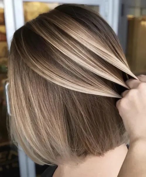 Strandline Blonde V-Shape Bob