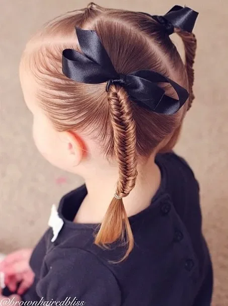 Looped Low Pony With Big Bow