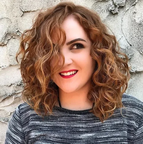 Off-Center Loose Curl Lob