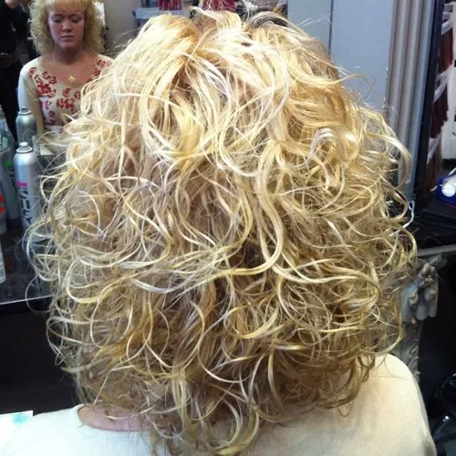 Super-Defined Blonde Spiral Bob