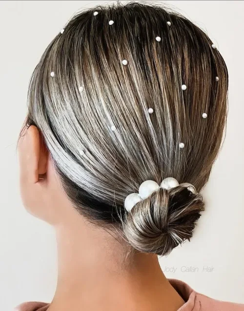 Pearl-Pointed Vintage Bob Updo