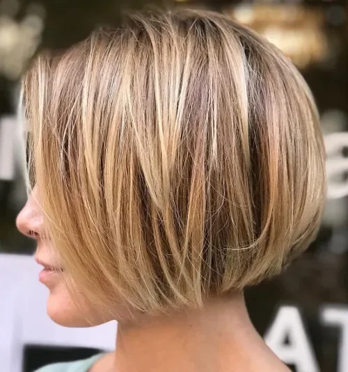 Layered Jawline Textured Bob