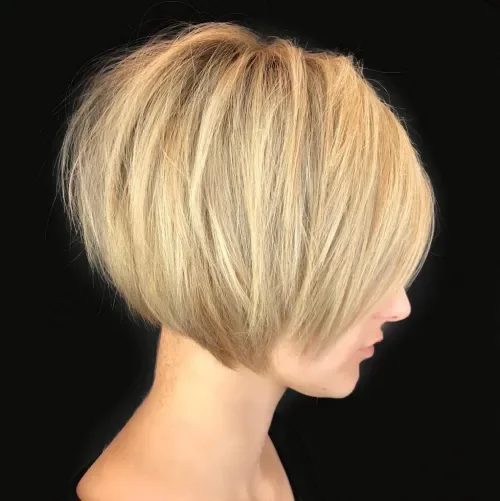 Sleek Side-Parted Blonde Bob