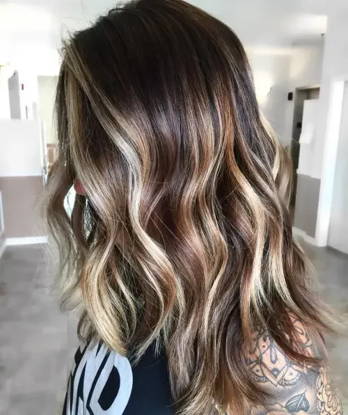 Beachy Balayage With Ashy Blonde Ribbons