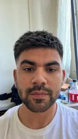 Medium-length hairstyle preview inside the NextHair mobile app