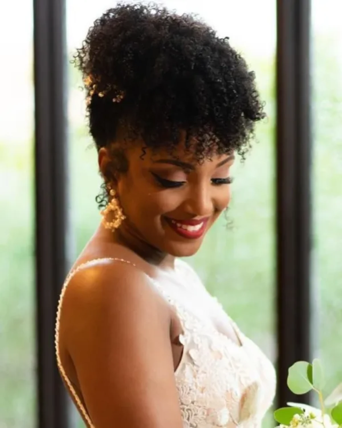 Round Puff With Curled Layers
